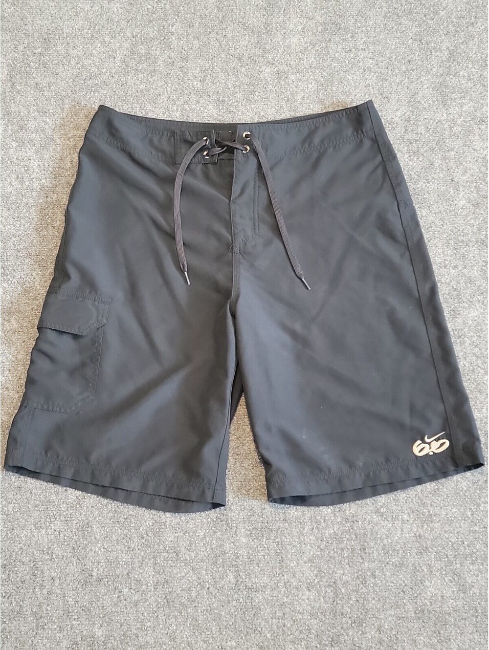 Nike 6.0 Vntg Mens Black Board Shorts SZ 32 Swim Surf Trunks Hook Loop Cargo 460